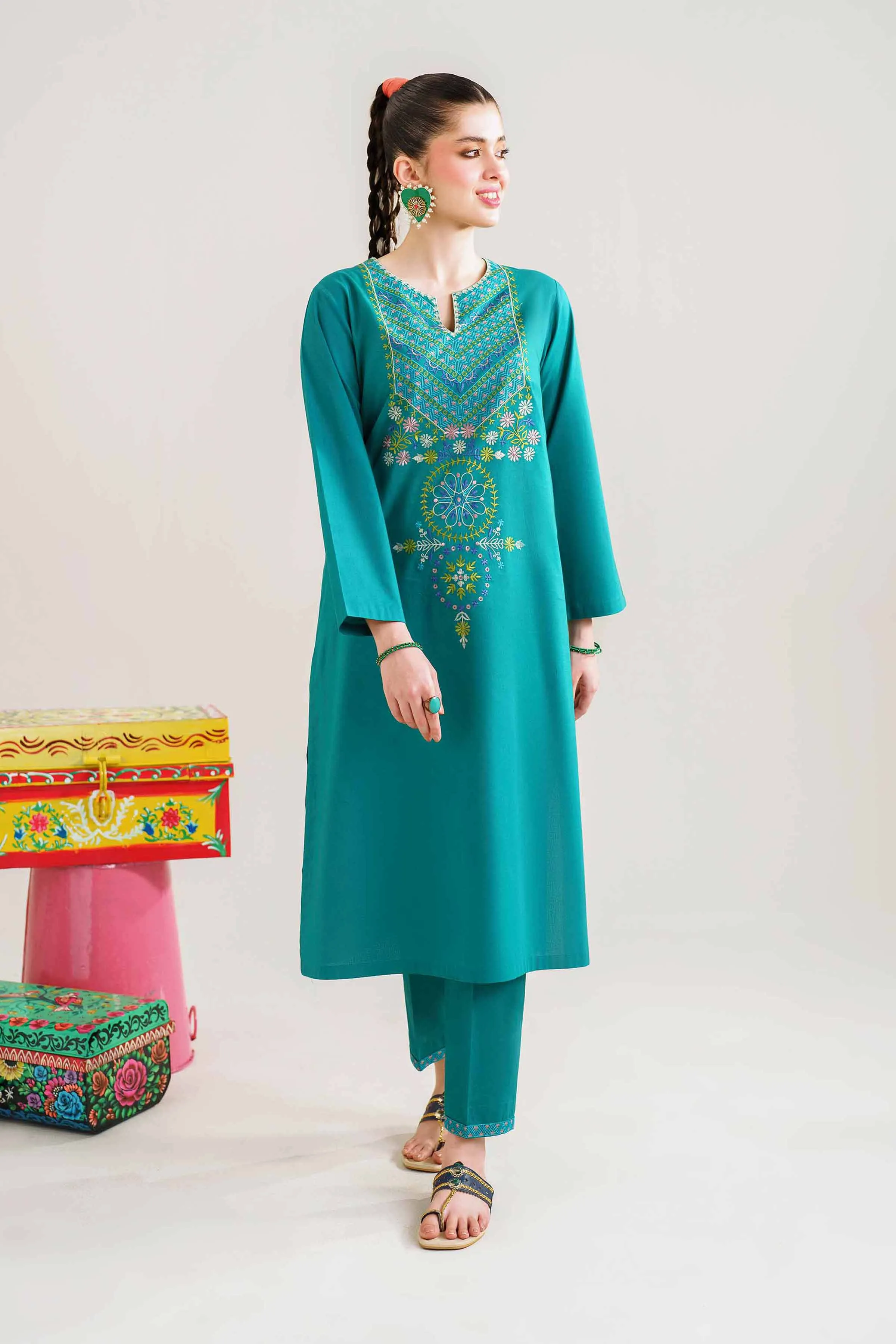 2 Piece - Embroidered Suit - PE24-118