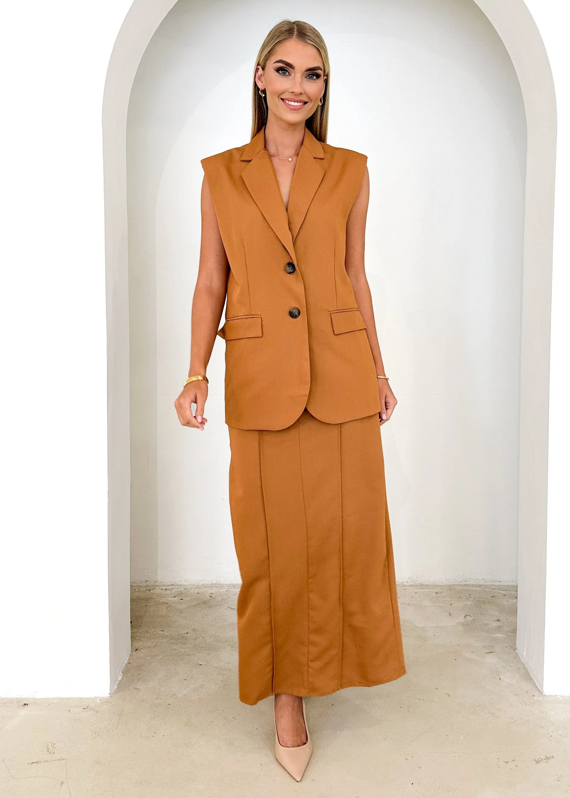 Corina Sleeveless Blazer - Rust