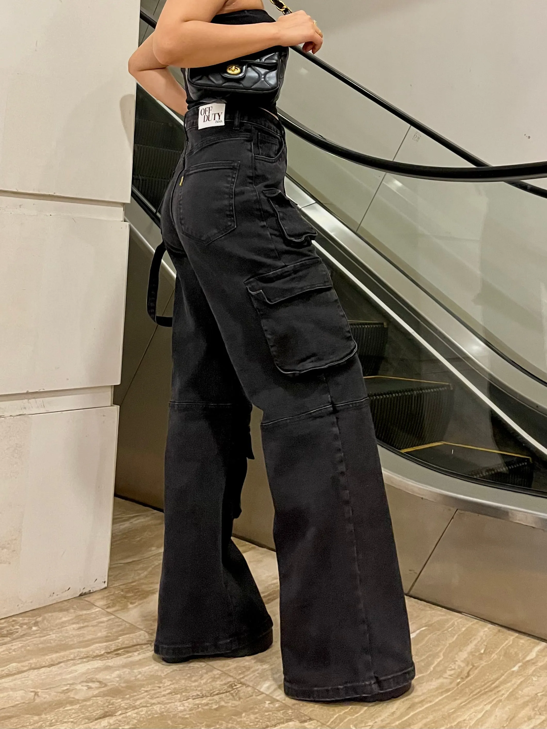 So Black Pocket Details High Waist Cargo Jeans