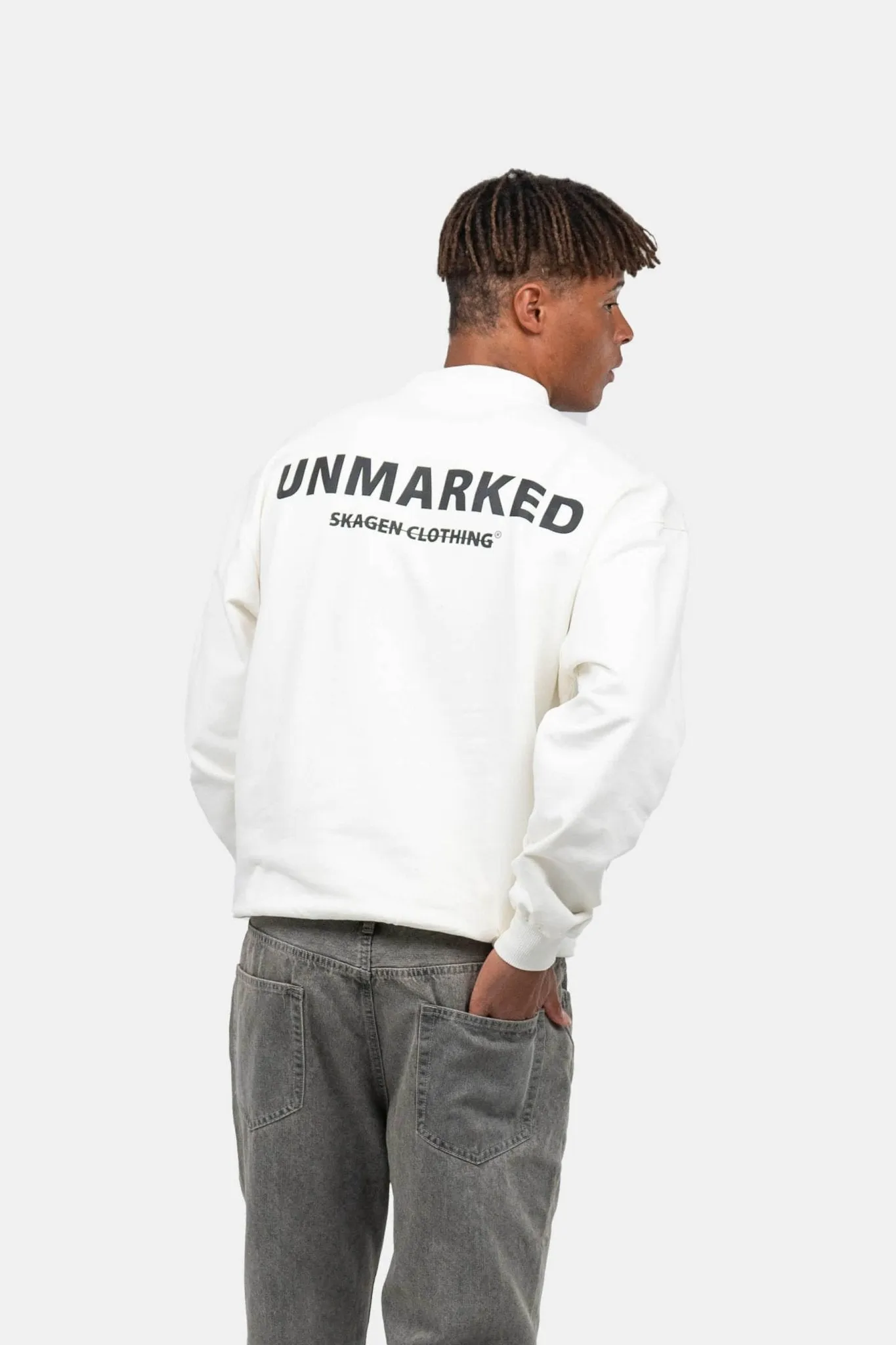 UNMARKED Sweatshirt White