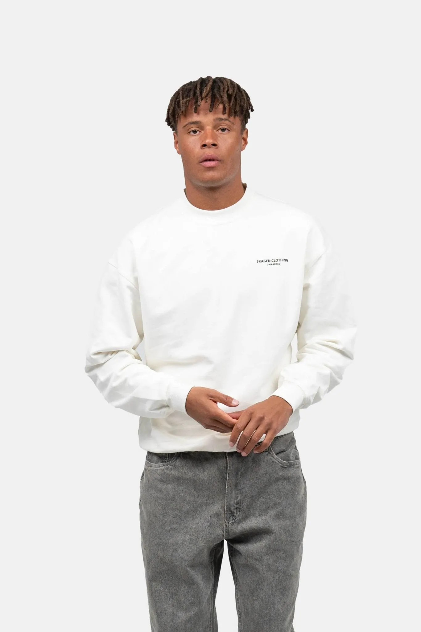 UNMARKED Sweatshirt White